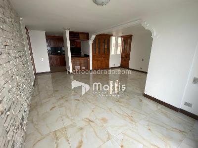 Apartamento en venta en Altos Del Poblado, Medellín · foto 2 de 20