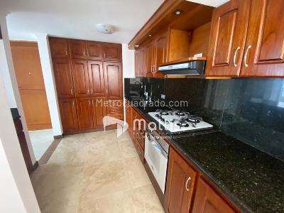 Apartamento en venta en Altos Del Poblado, Medellín · foto 7 de 20