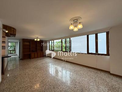 Apartamento de 3 alcobas en arriendo en Patio Bonito, Medellín, 135 m² · foto 2 de 20