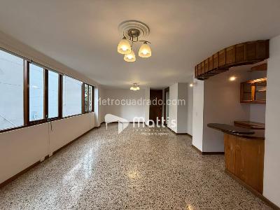 Apartamento de 3 alcobas en arriendo en Patio Bonito, Medellín, 135 m² · foto 3 de 20
