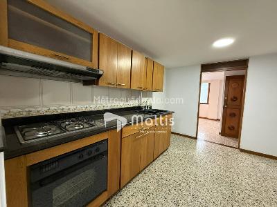 Apartamento de 3 alcobas en arriendo en Patio Bonito, Medellín, 135 m² · foto 8 de 20