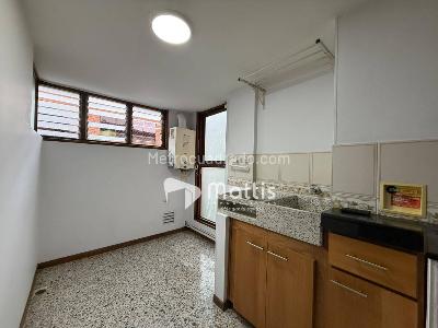 Apartamento de 3 alcobas en arriendo en Patio Bonito, Medellín, 135 m² · foto 11 de 20