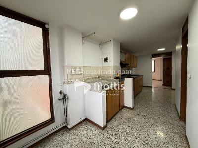 Apartamento de 3 alcobas en arriendo en Patio Bonito, Medellín, 135 m² · foto 12 de 20