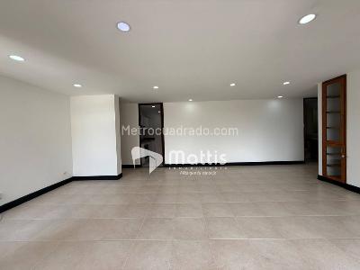 Apartamento en venta en El Poblado, Medellín · foto 8 de 20