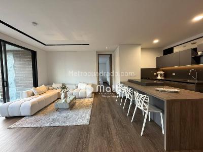Apartamento de 2 alcobas en arriendo en Los Balsos, Medellín, 95 m² · foto 2 de 20
