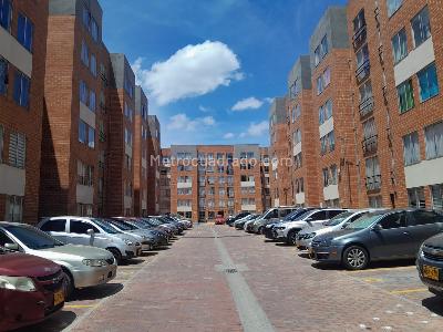 Apartamento de 3 alcobas en venta en Soacha, Soacha, 55 m² · foto 3 de 20