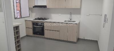 Apartamento de 2 alcobas en venta en La Calleja Cedritos, Bogotá, 90 m² · foto 2 de 12