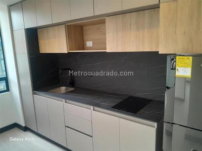 Apartamento de 1 alcoba en venta en Santa Barbar Central, Bogotá, 31 m² · foto 3 de 20