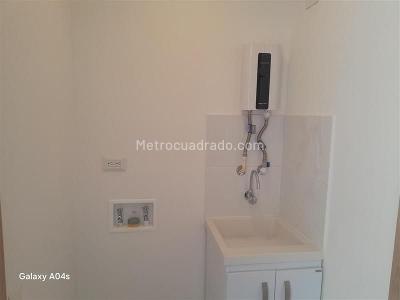 Apartamento de 1 alcoba en venta en Santa Ana Occidental Santa Barbara, Bogotá, 33 m² · foto 6 de 20