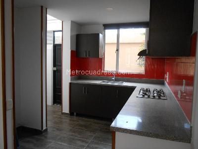 Casa de 3 alcobas en venta en Funza, Funza, 83 m² · foto 5 de 17