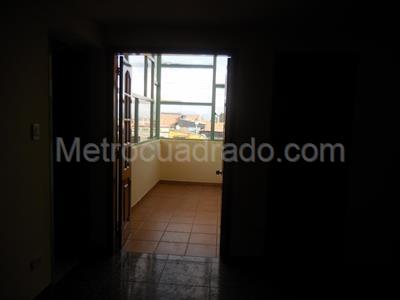 Casa de 5 alcobas en venta en Og, Funza, 385 m² · foto 11 de 16