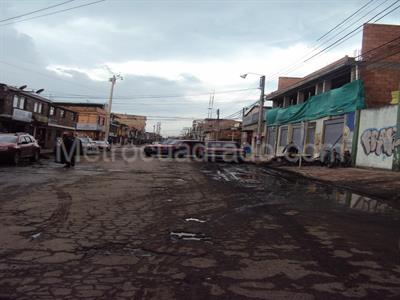 Casa de 5 alcobas en venta en Og, Funza, 385 m² · foto 2 de 16