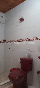 Casa de 5 alcobas en venta en L, Funza, 259 m² · foto 11 de 13