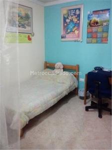 Casa de 5 alcobas en venta en L, Mosquera, 300 m² · foto 6 de 11