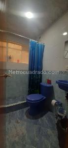 Casa de 5 alcobas en venta en L, Bogotá, 210 m² · foto 6 de 9