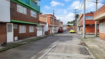 Casa de 5 alcobas en venta en La Chaguya, Funza, 204 m² · foto 5 de 17