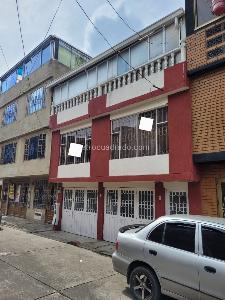 Casa de 5 alcobas en venta en Serrezuelita, Funza, 249 m² · foto 2 de 20