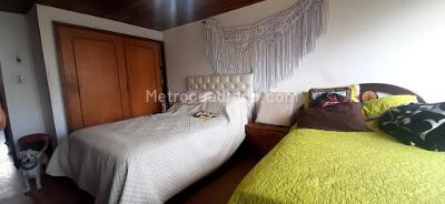 Casa de 3 alcobas en venta en L, Funza, 300 m² · foto 12 de 18