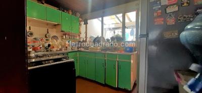 Casa de 3 alcobas en venta en L, Funza, 300 m² · foto 8 de 18