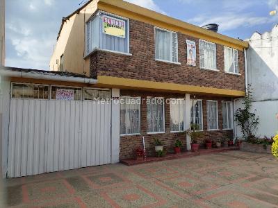 Casa de 4 alcobas en venta en O, Funza, 200 m² · foto 2 de 20