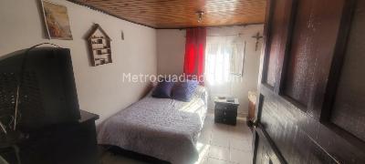 Casa de 3 alcobas en venta en L, Funza, 120 m² · foto 7 de 10