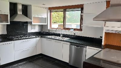 Casa de 5 alcobas en venta en Quintas De Serrezuela, Mosquera, 450 m² · foto 17 de 19
