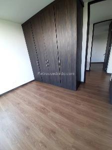 Apartamento de 3 alcobas en venta en L, Funza, 77 m² · foto 10 de 17