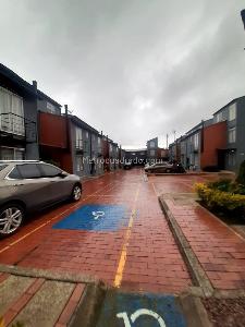 Casa de 3 alcobas en venta en L, Funza, 74 m² · foto 12 de 15