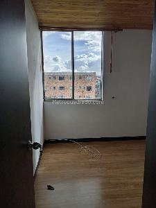Apartamento de 4 alcobas en venta en C R, Funza, 92 m² · foto 7 de 19