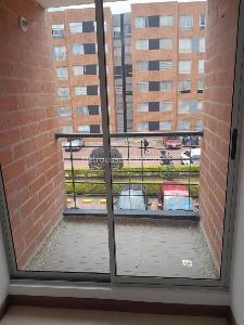 Apartamento en venta en C R Toledo, Mosquera · foto 3 de 11
