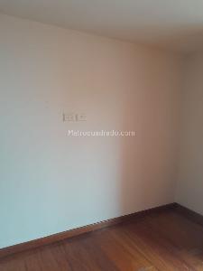 Apartamento en venta en C R Toledo, Mosquera · foto 5 de 11