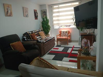 Casa de 3 alcobas en venta en Balcones De Serrezuela, Funza, 120 m² · foto 2 de 14