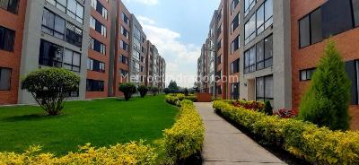 Apartamento en venta en L, Mosquera · foto 2 de 18