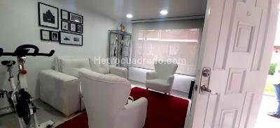 Casa de 3 alcobas en venta en L, Funza, 120 m² · foto 2 de 20