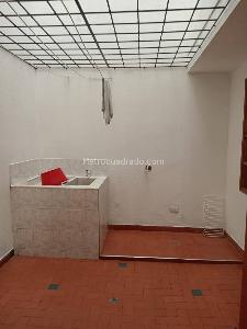 Casa de 5 alcobas en venta en O, Mosquera, 84 m² · foto 13 de 18