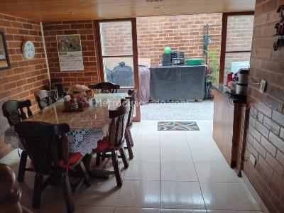Casa de 4 alcobas en venta en O, Funza, 128 m² · foto 6 de 20