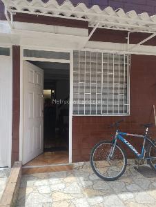 Casa de 3 alcobas en venta en Prados De San Andres, Funza, 70 m² · foto 8 de 10