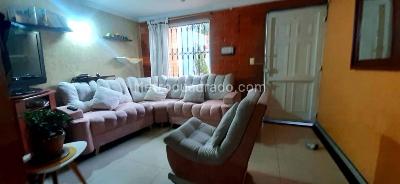 Casa de 3 alcobas en venta en Centro, Funza, 84 m² · foto 3 de 11