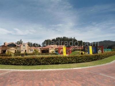 Casa en venta en Cajica, Cajicá · foto 2 de 20