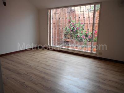 Casa de 4 alcobas en venta en Alhambra, Bogotá, 227 m² · foto 10 de 16