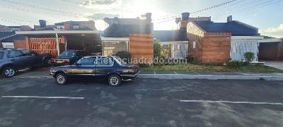 Casa de 4 alcobas en venta en Alhambra, Bogotá, 227 m² · foto 2 de 16