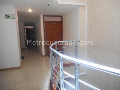 Apartamento de 1 alcoba en arriendo en Calleja Baja, Bogotá, 50 m² · foto 4 de 19