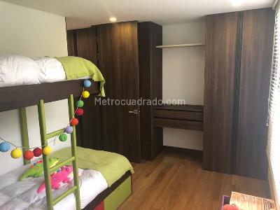 Apartamento de 3 alcobas en venta en Cerros De Provenza, Bogotá, 194 m² · foto 14 de 20