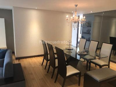 Apartamento de 3 alcobas en venta en Cerros De Provenza, Bogotá, 194 m² · foto 4 de 20