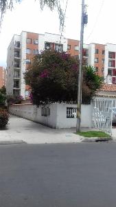 Casa de 4 alcobas en venta en Cedritos, Bogotá, 150 m² · foto 2 de 8