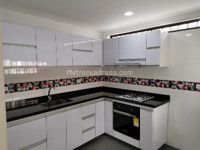 Casa de 4 alcobas en venta en Salitre Greco, Bogotá, 300 m² · foto 4 de 7