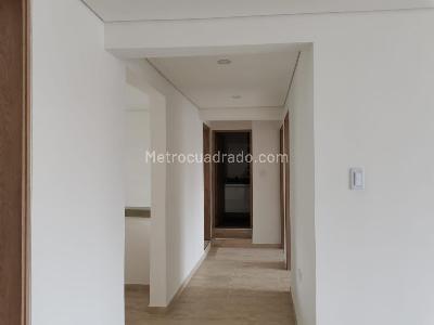 Casa de 4 alcobas en venta en Salitre Greco, Bogotá, 300 m² · foto 3 de 7