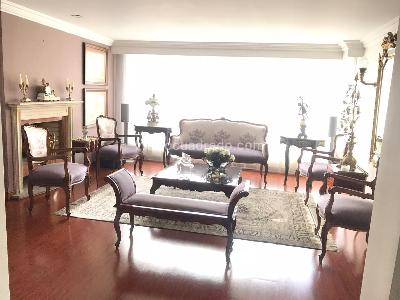 Apartamento de 3 alcobas en venta en Rosales Refugio, Bogotá, 200 m² · foto 9 de 17
