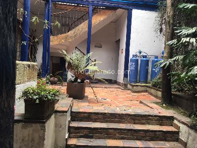 Casa de 5 alcobas en venta en La Candelaria, Bogotá, 784 m² · foto 2 de 19