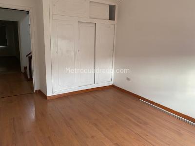 Casa de 4 alcobas en venta en Santa Ana Occidental, Bogotá, 217 m² · foto 7 de 20